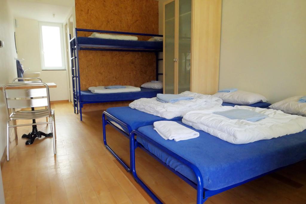 Swiss Hostel Lago Lodge บีล ภายนอก รูปภาพ